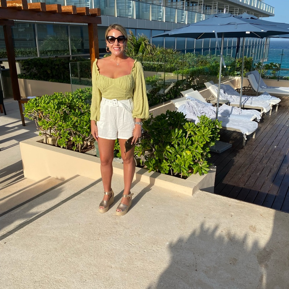 Green Swiss Dot Crop Top with Balloon Sleeves